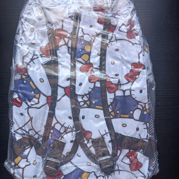 NWT KNAKHOF Hello Kitty Bookbag - Picture 9 of 9